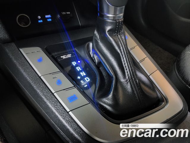 Hyundai AVANTE 2020 — photo 15