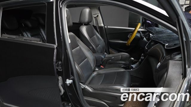 Chevrolet Korea Trax 2017 — photo 18