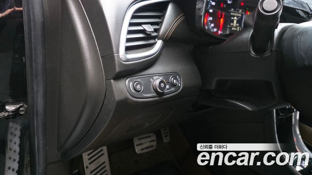 Chevrolet Korea Trax 2017 — photo 21
