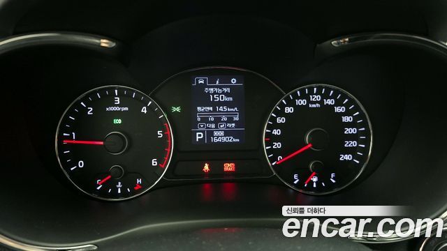 Kia K3 2015 — photo 11