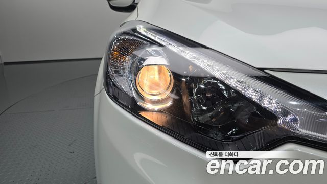 Kia K3 2015 — photo 8