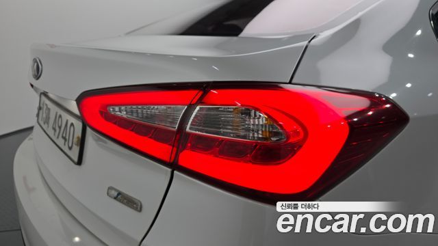 Kia K3 2015 — photo 9
