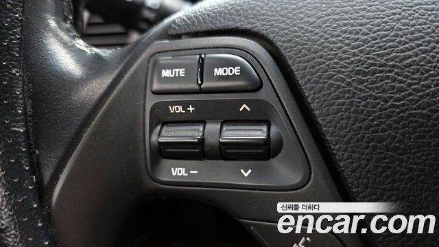 Kia K3 2015 — photo 29