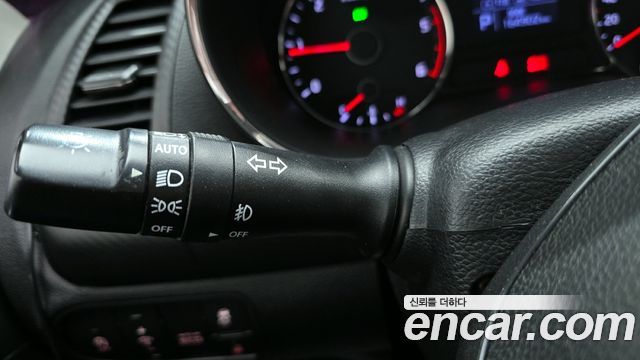 Kia K3 2015 — photo 30