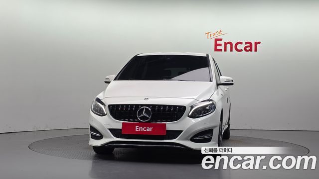 Mercedes-Benz B-Class 2018 — photo 3