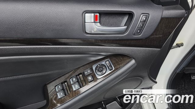 Kia K7 2014 — photo 11