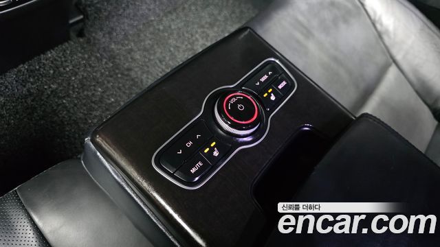 Kia K7 2014 — photo 17