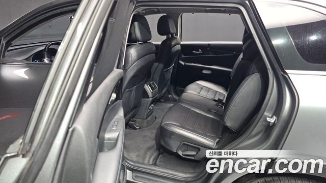Kia Sorento 2015 — photo 19