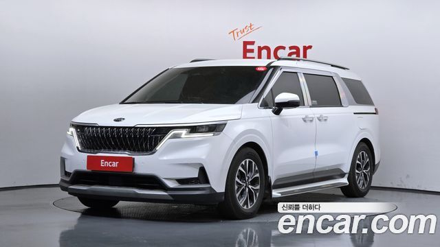 Kia Canival 2021 — photo 1