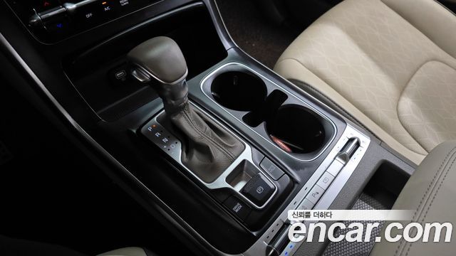 Kia Canival 2021 — photo 9