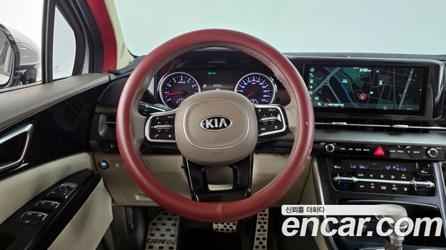 Kia Canival 2021 — photo 14