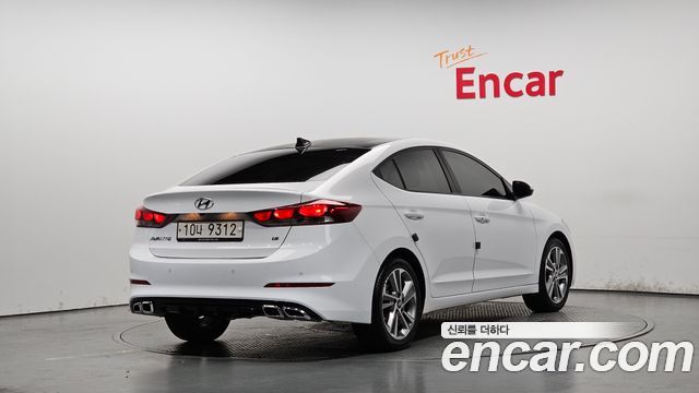 Hyundai AVANTE 2018 — photo 2