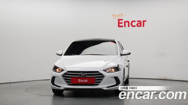 Hyundai AVANTE 2018 — photo 3