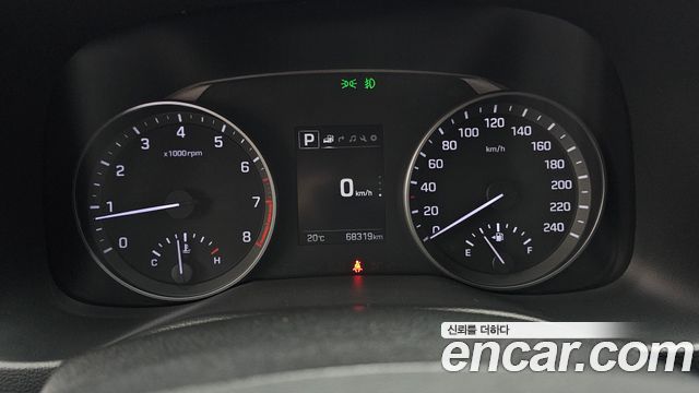 Hyundai AVANTE 2018 — photo 11
