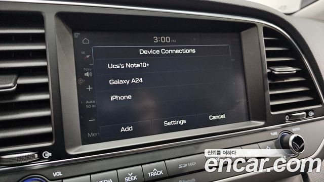 Hyundai AVANTE 2018 — photo 22