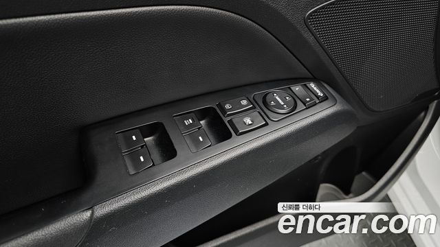 Hyundai AVANTE 2018 — photo 23