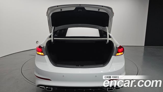 Hyundai AVANTE 2018 — photo 26