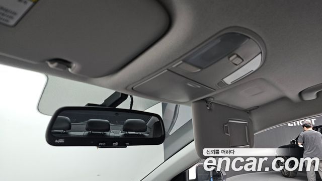 Hyundai AVANTE 2018 — photo 27