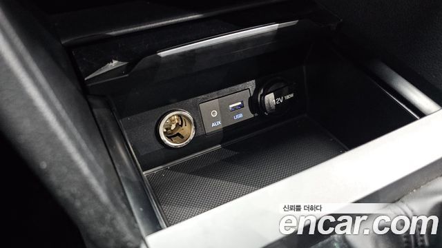 Hyundai AVANTE 2018 — photo 28