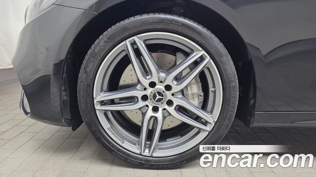 Mercedes-Benz E-Class 2020 — photo 5