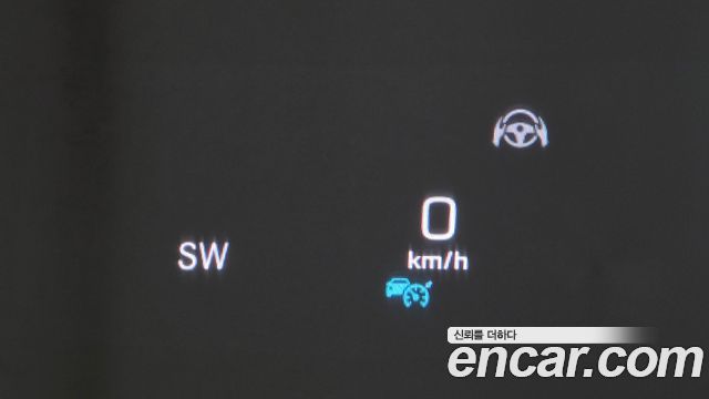 Mercedes-Benz E-Class 2020 — photo 19