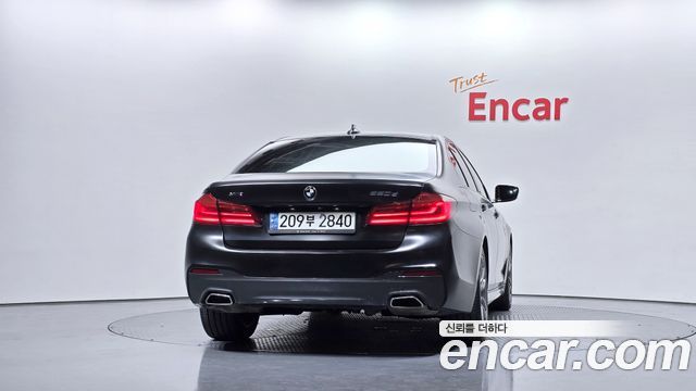 BMW 5-Series 2018 — photo 4