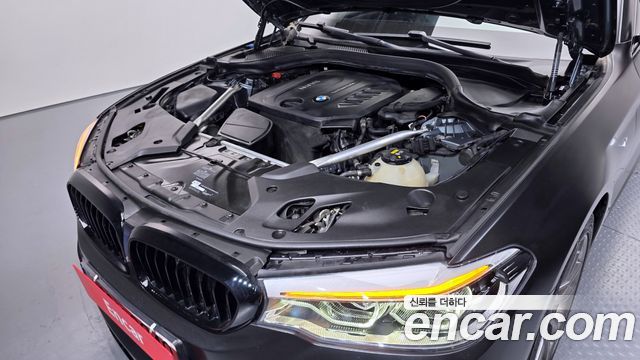 BMW 5-Series 2018 — photo 6