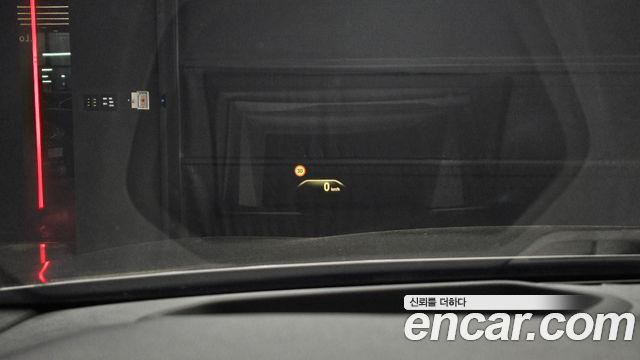 BMW 5-Series 2018 — photo 19