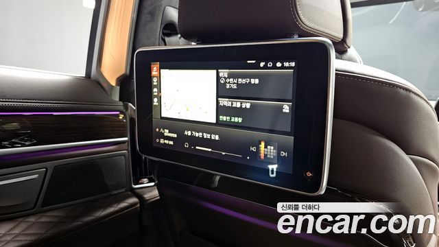 BMW 7-Series 2020 — photo 24