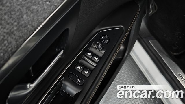 Peugeot 5008 2019 — photo 13