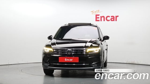 Volkswagen Tiguan 2018 — photo 3