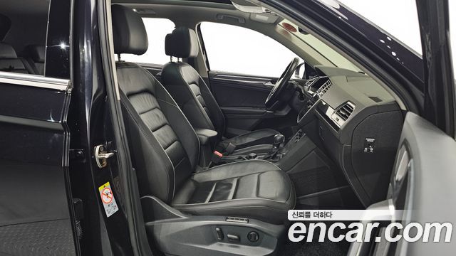 Volkswagen Tiguan 2018 — photo 10