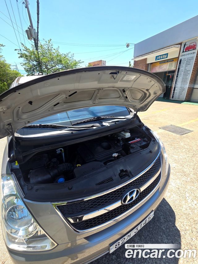 Hyundai Starex 2013 — photo 8