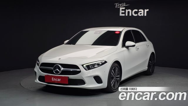Mercedes-Benz A-Class 2022 — photo 1