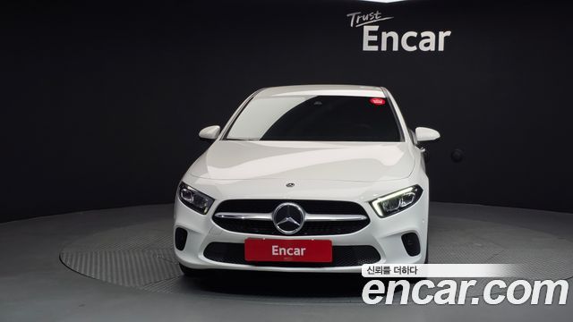 Mercedes-Benz A-Class 2022 — photo 3