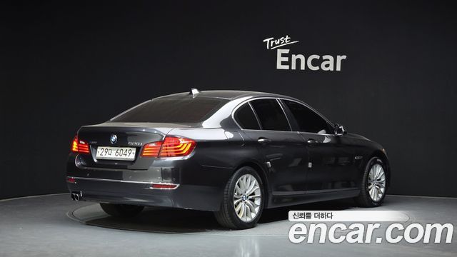 BMW 5-Series 2015 — photo 2