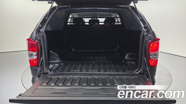 KG Mobility Rexton 2018 — photo 20