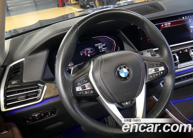 BMW X5 2022 — photo 12