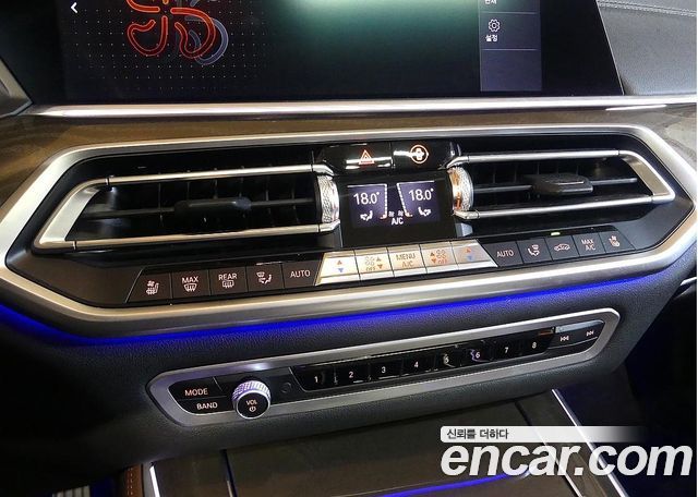 BMW X5 2022 — photo 17