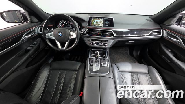 BMW 7-Series 2018 — photo 7