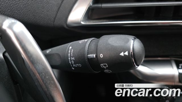 Peugeot 5008 2022 — photo 24