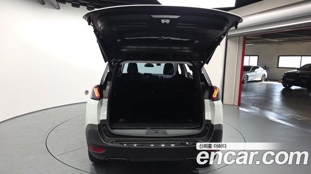 Peugeot 5008 2022 — photo 26