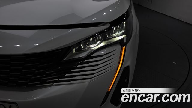 Peugeot 5008 2022 — photo 8