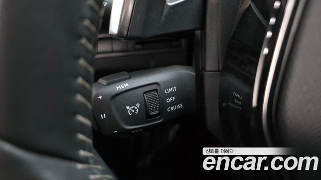 Peugeot 5008 2022 — photo 30