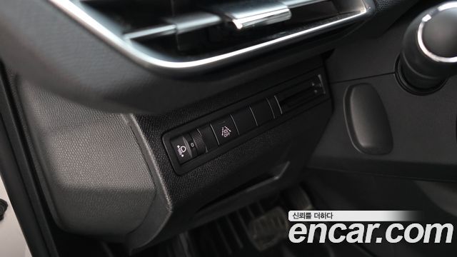 Peugeot 5008 2022 — photo 31