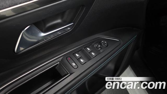Peugeot 5008 2022 — photo 40
