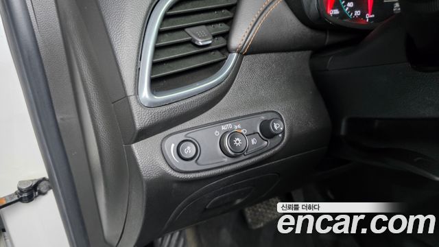 Chevrolet Korea Trax 2018 — photo 23