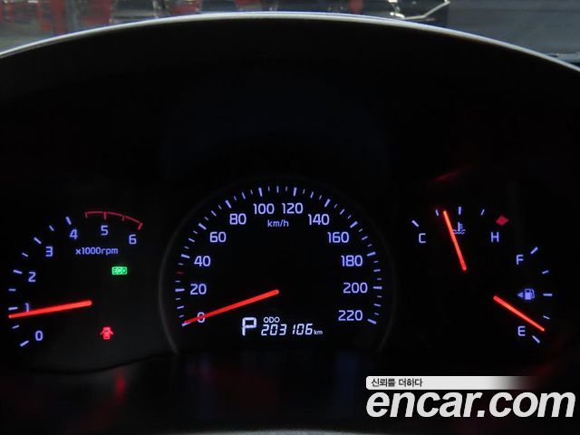 Kia Canival 2013 — photo 9