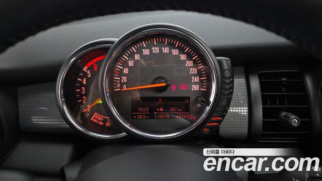 Mini Cooper 2015 — photo 8