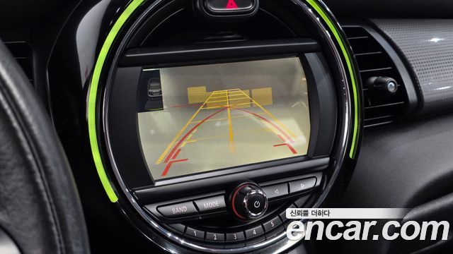 Mini Cooper 2015 — photo 13
